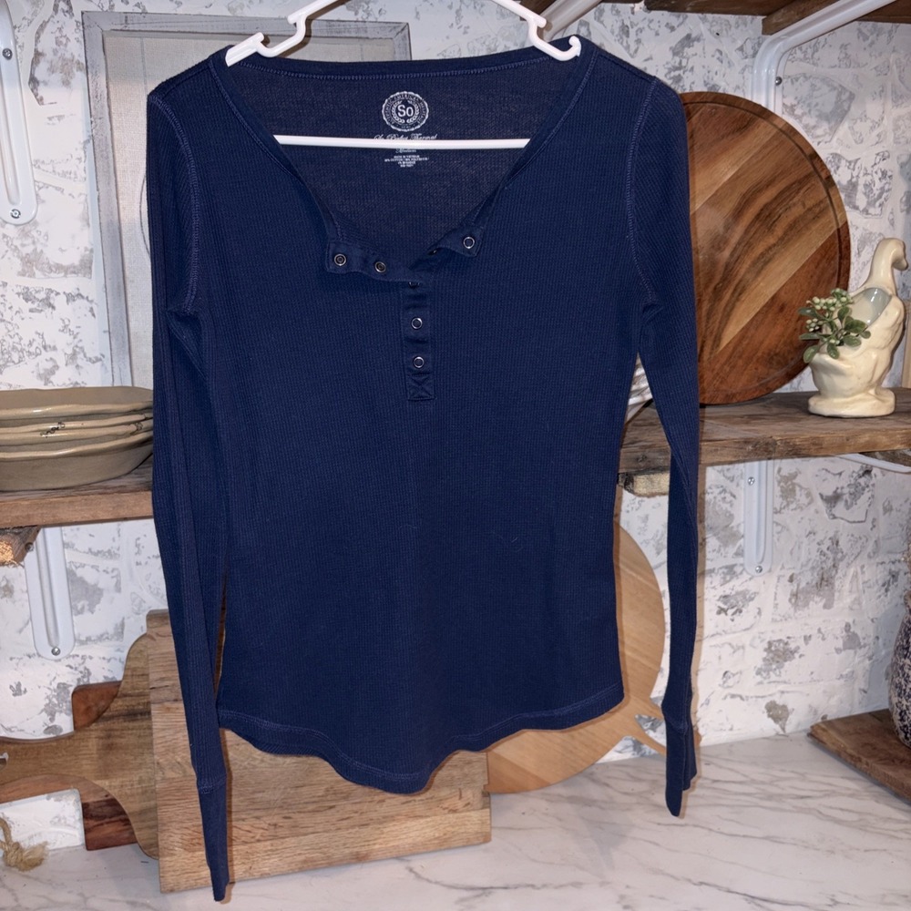 Women's M Long Sleeve Thermal Layer Cozy Shirt Waffle Knit Henley Top Button V